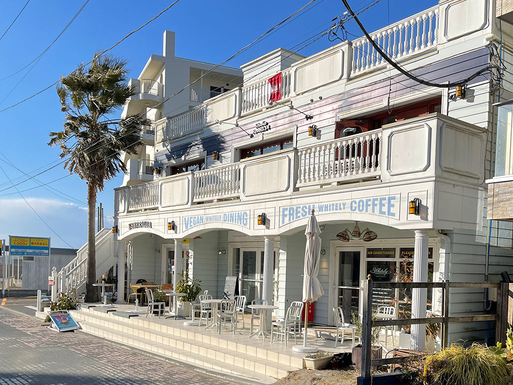 WHITELY by toriba coffee- hayama