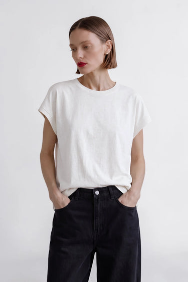 CAPPED SLEEVE MINERAL WASH TEE white