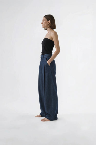 MID RISE PLEATED BARREL JEAN indigo